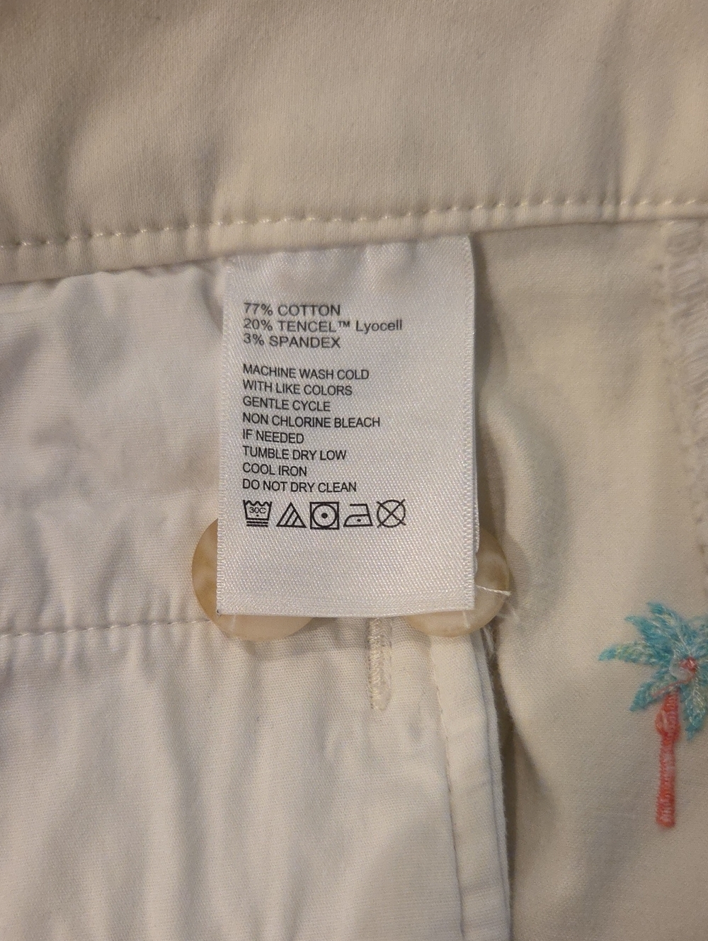 Tommy Bahama Womens Chino Shorts With Palm Trees, Size 6 - Picture 6 of 6